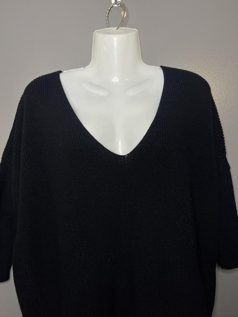 Express Sweater Tunic Womens Small Black Chunky Knit V Neck High Low Oversized